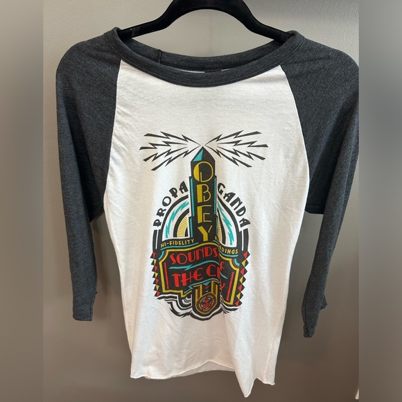 OBEY PROPAGANDA | Women’s Small City Sounds Raglan Baseball Sleeve Gray White - Picture 1 of 4